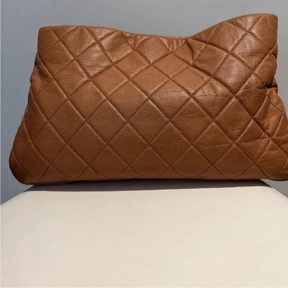 Chanel Quilted Timeless Tote Caviar expandable zipper - Picture 2 of 16